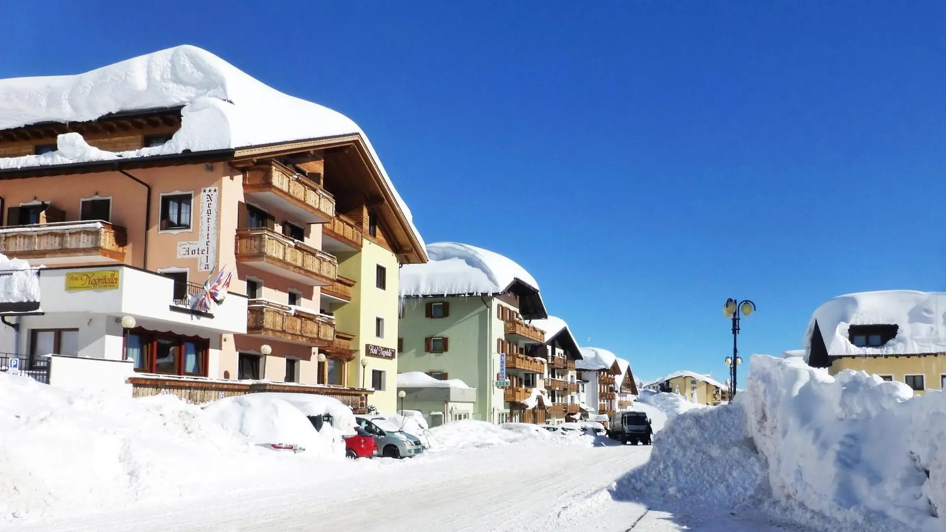 Affittimoderni Ponte Di Legno Ski - Pdl16 0*,  Italy
